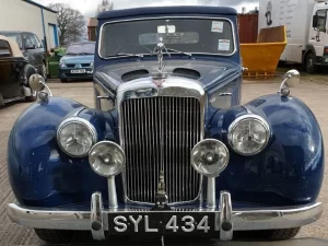 Covered car transport 1956-Alvis