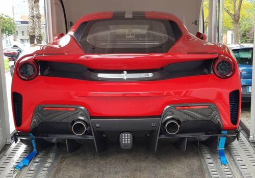 Covered Car Transport Ferrari-Pista